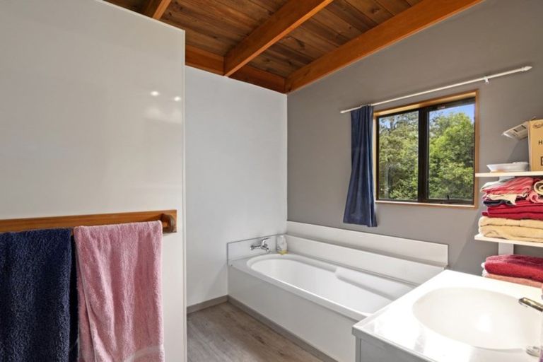 Photo of property in 71 Porika Road, Rotoroa, Murchison, 7077