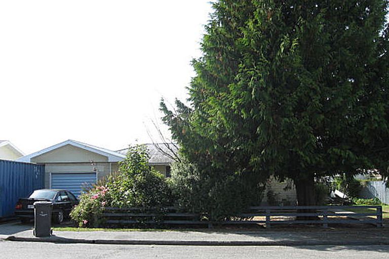 Photo of property in 11 Hillary Street, Waimate, 7924