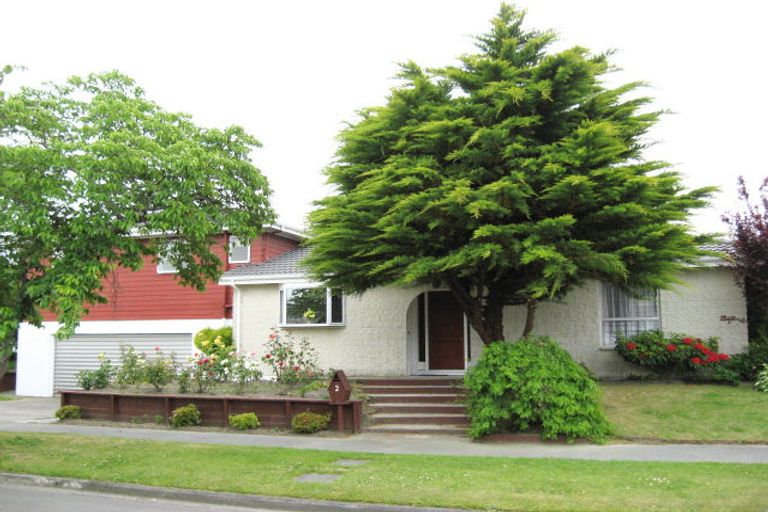 Photo of property in 2 Hawkswood Place, Avonhead, Christchurch, 8042