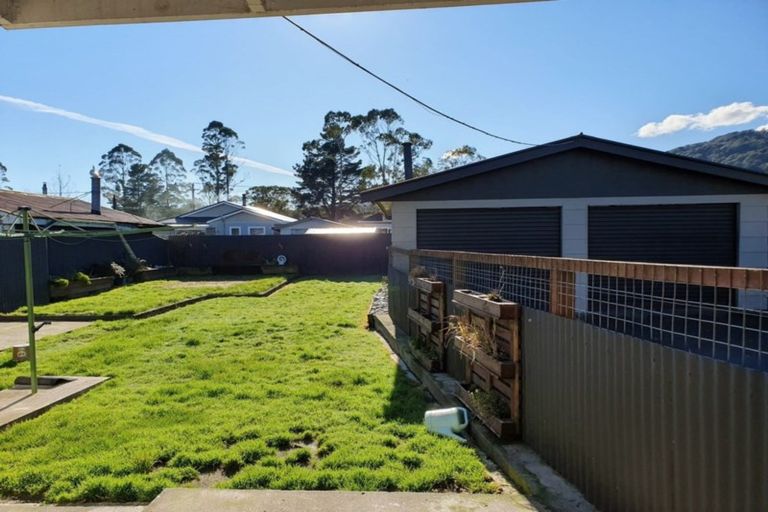 Photo of property in 26 Inverness Street, Dunollie, Runanga, 7803