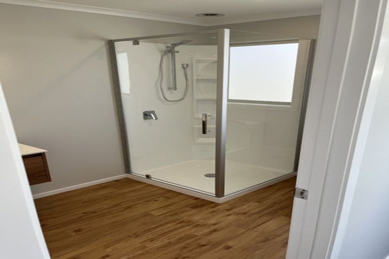 Photo of property in 1 Cynisca Crescent, Wallaceville, Upper Hutt, 5018