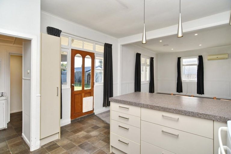 Photo of property in 23 Akaroa Street, Kaiapoi, 7630