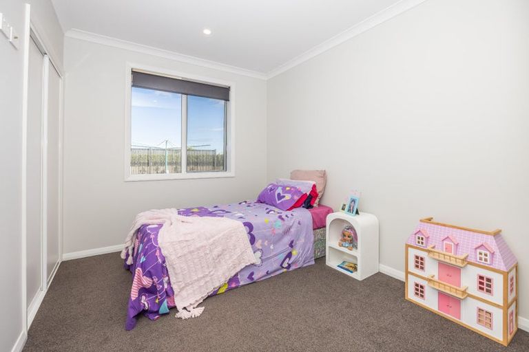 Photo of property in 17 Margot Lane, Matangi, Hamilton, 3283