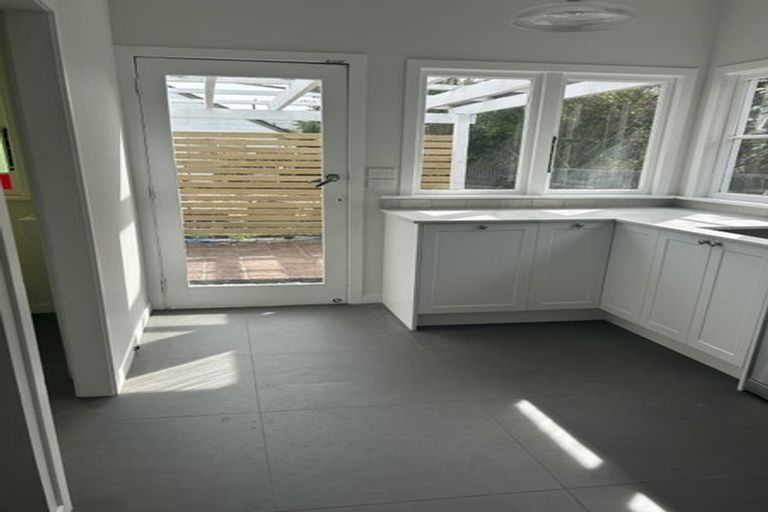 Photo of property in 27 Ava Street, Petone, Lower Hutt, 5012