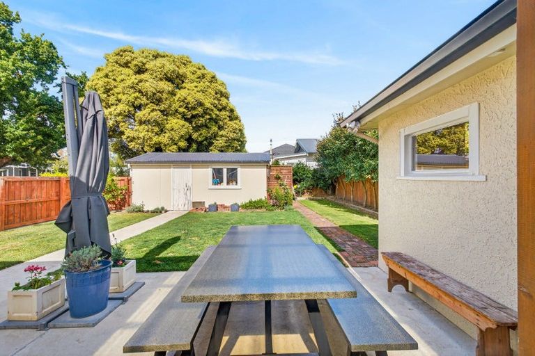 Photo of property in 76 Vigor Brown Street, Napier South, Napier, 4110