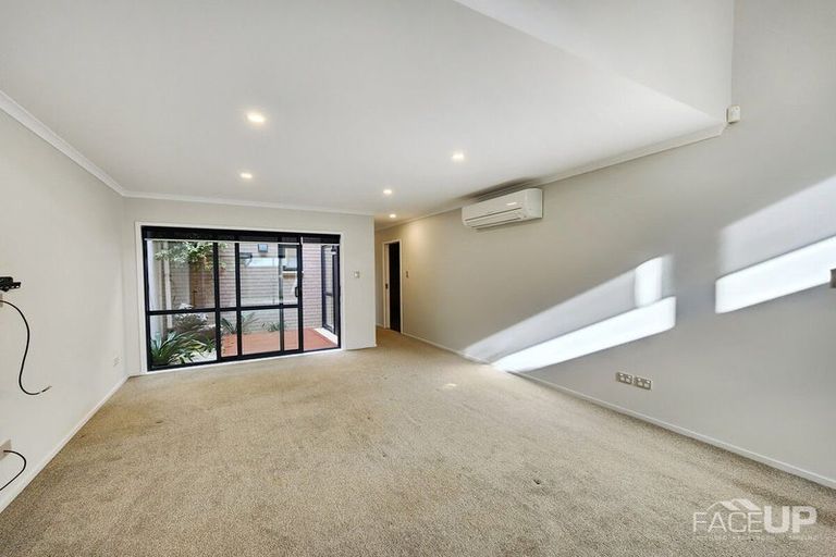 Photo of property in 28 Liquidambar Drive, Hobsonville, Auckland, 0616