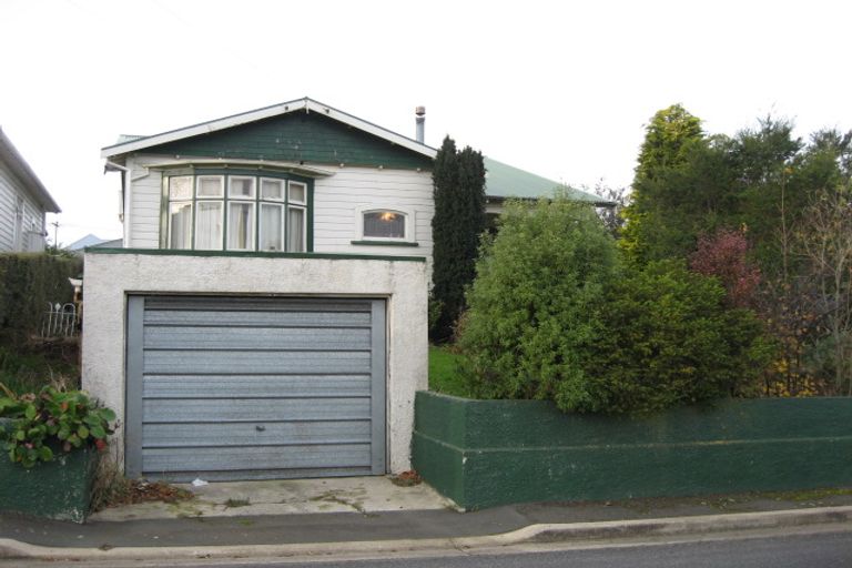 Photo of property in 6 Jellicoe Crescent, Kaikorai, Dunedin, 9010
