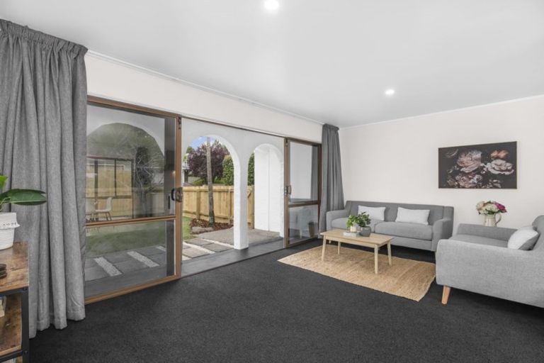 Photo of property in 1/20 Ashdown Place, Pahurehure, Papakura, 2113