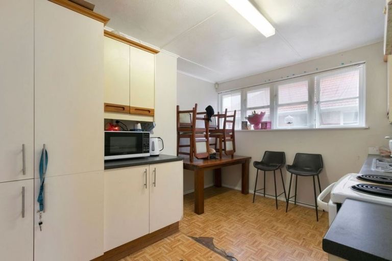 Photo of property in 88 Reynolds Street, Taita, Lower Hutt, 5011