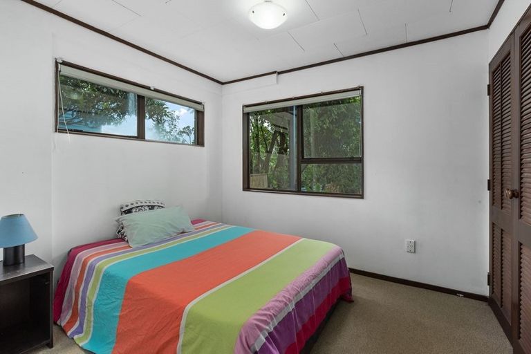 Photo of property in 1/57 Aeroview Drive, Beach Haven, Auckland, 0626