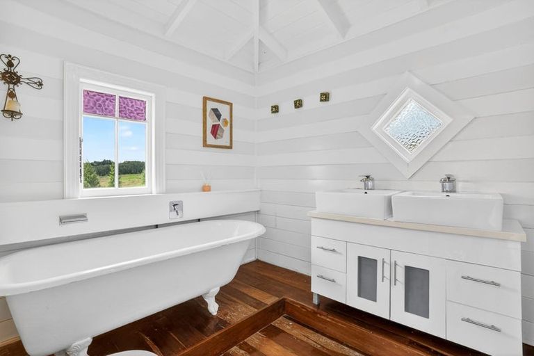 Photo of property in 24a Waterview Crescent, Kaiwaka, 0573