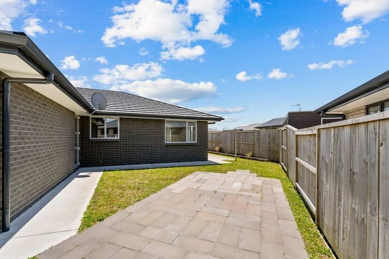 Photo of property in 12 Saint Michaels Crescent, Kelburn, Wellington, 6012