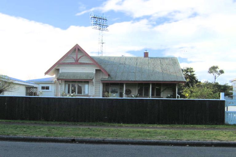 Photo of property in 145 Vigor Brown Street, Napier South, Napier, 4110