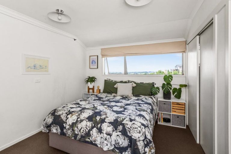 Photo of property in 88 Kent Terrace, Taradale, Napier, 4112