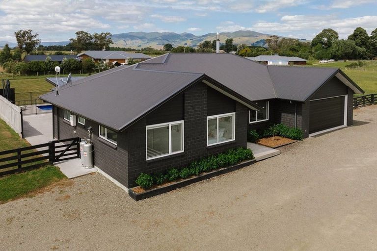 Photo of property in 34 Robbie Lane, Ashhurst, Palmerston North, 4470
