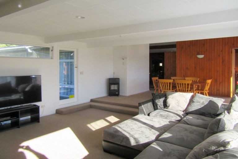 Photo of property in 2 Oak Street, Mangapapa, Gisborne, 4010