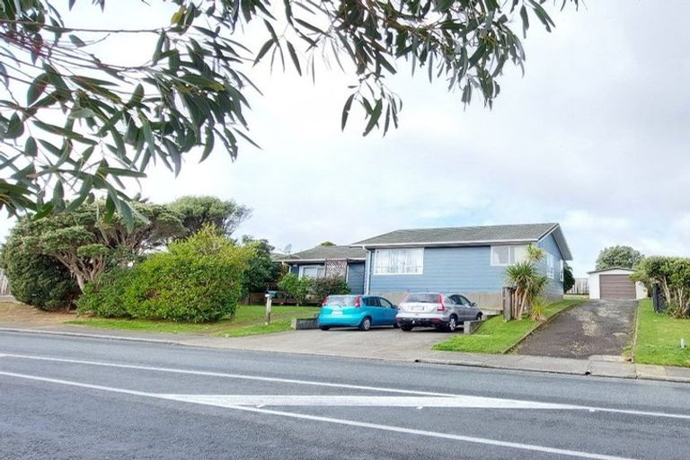 Photo of property in 162 Mark Avenue, Grenada Village, Wellington, 6037