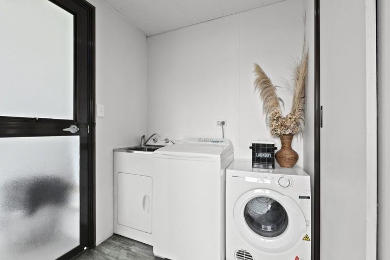 Photo of property in 17a Longstead Avenue, Papamoa Beach, Papamoa, 3118