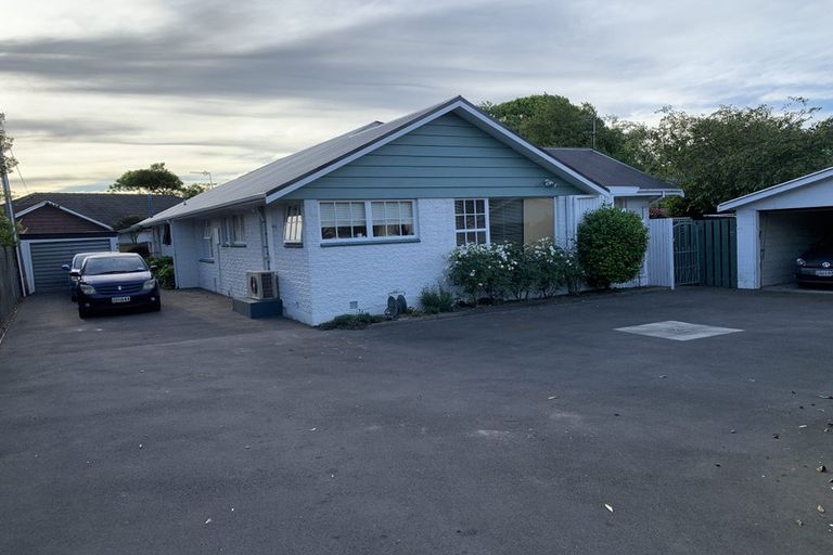 Photo of property in 1/9a Straven Road, Riccarton, Christchurch, 8011