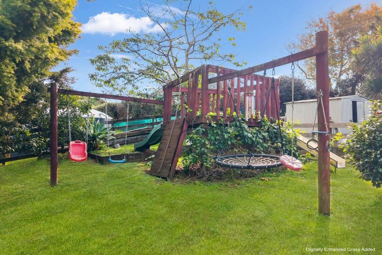 Photo of property in 32 Cemetery Road, Waiuku, 2123