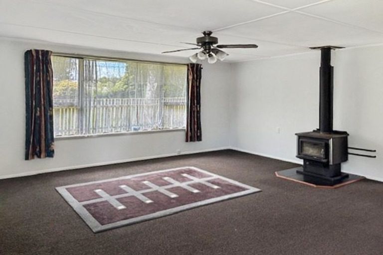 Photo of property in 2 Saint Andrews Drive, Tokoroa, 3420