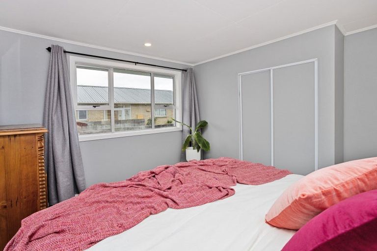 Photo of property in 64 Forfar Crescent, Rockdale, Invercargill, 9812