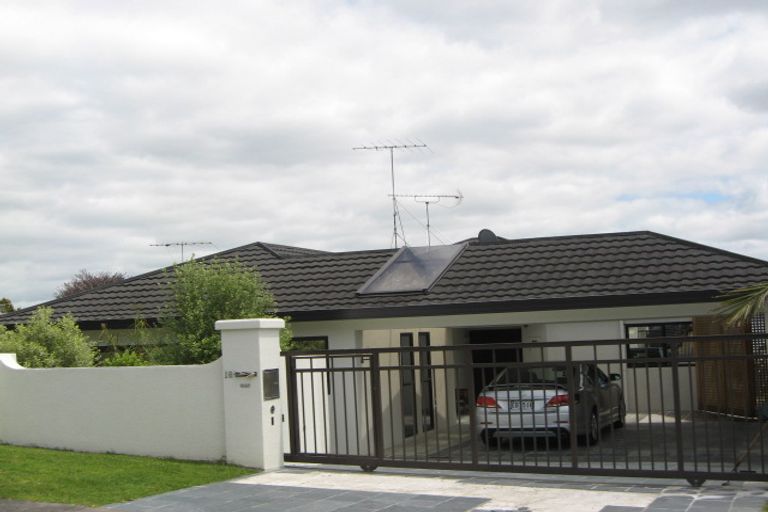 Photo of property in 18 De Luen Avenue, Tindalls Beach, Whangaparaoa, 0930