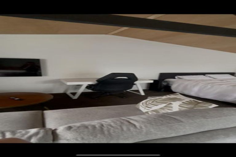 Photo of property in 11 Dellwood Avenue, Henderson, Auckland, 0612