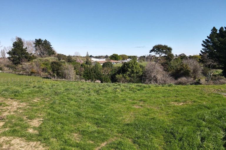 Photo of property in 24 Oldfield Lane, Marton, 4710