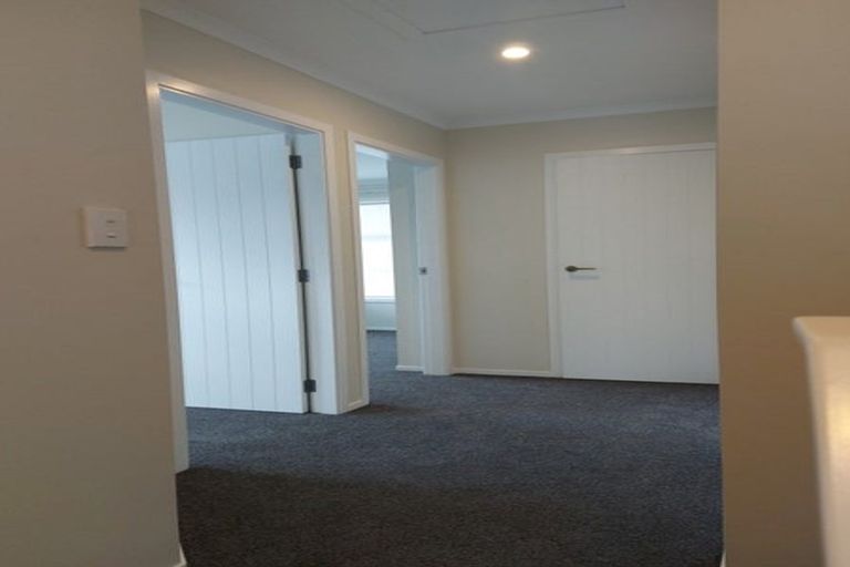 Photo of property in 18c Royal Street, Upper Hutt Central, Upper Hutt, 5018