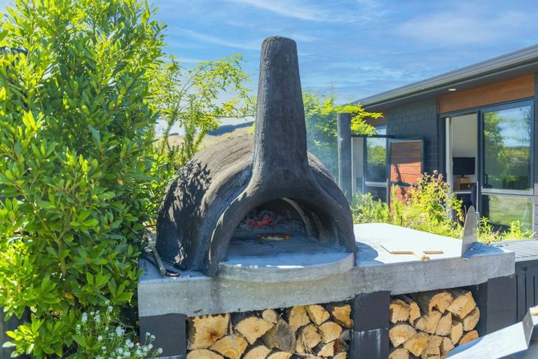 Photo of property in 4 Kanuka Grove, Kinloch, Taupo, 3377