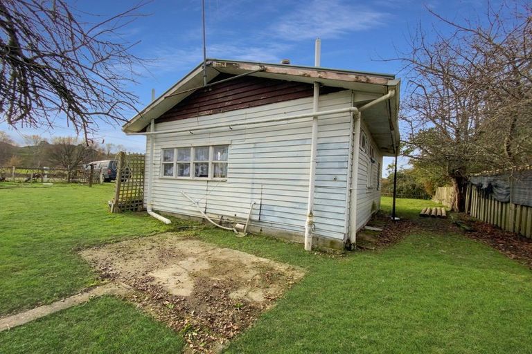 Photo of property in 3 Onslow Street West, Ohingaiti, Kimbolton, 4785