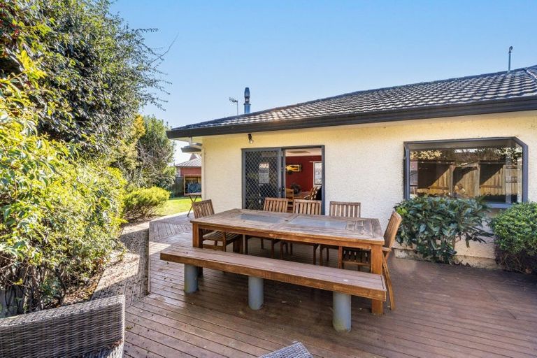 Photo of property in 17 Penlington Place, Havelock North, 4130
