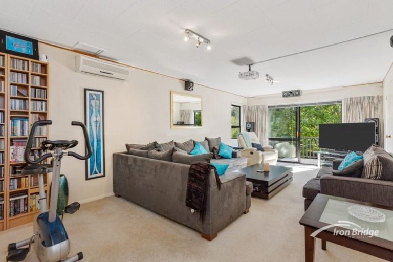 Photo of property in 2/82 Verbena Road, Birkdale, Auckland, 0626