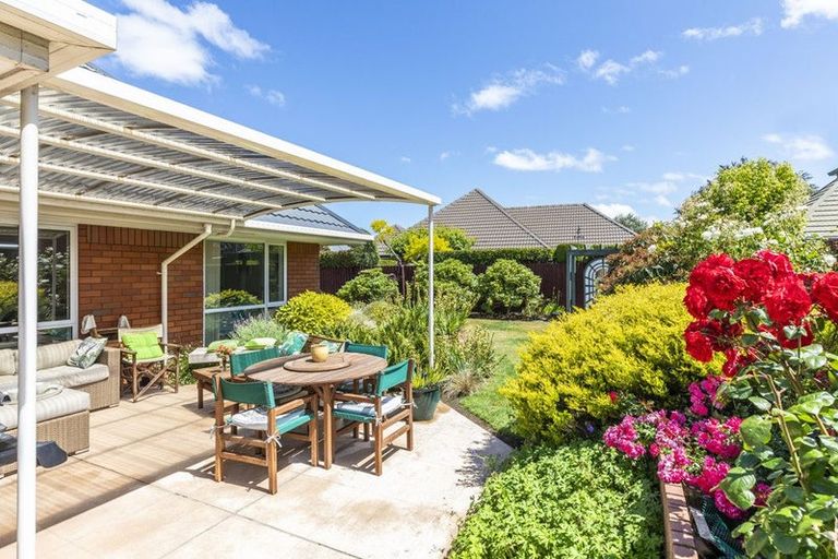 Photo of property in 9 Tavistock Place, Russley, Christchurch, 8042