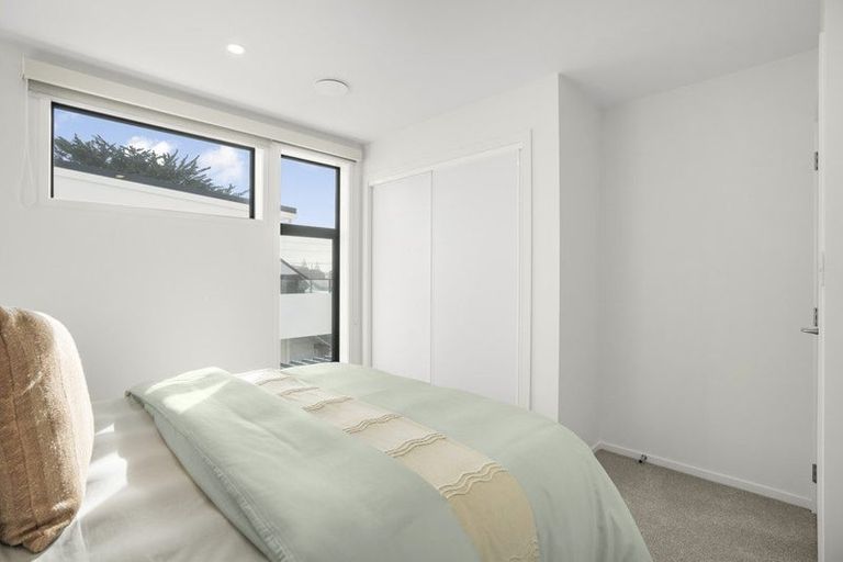 Photo of property in 16/10 Pascoe Avenue, Paremata, Porirua, 5026