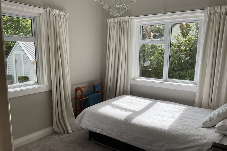 Photo of property in 399a Karori Road, Karori, Wellington, 6012