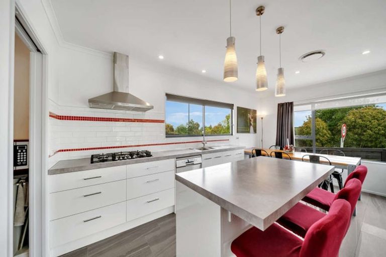 Photo of property in 44 Mcneil Street, Balclutha, 9230