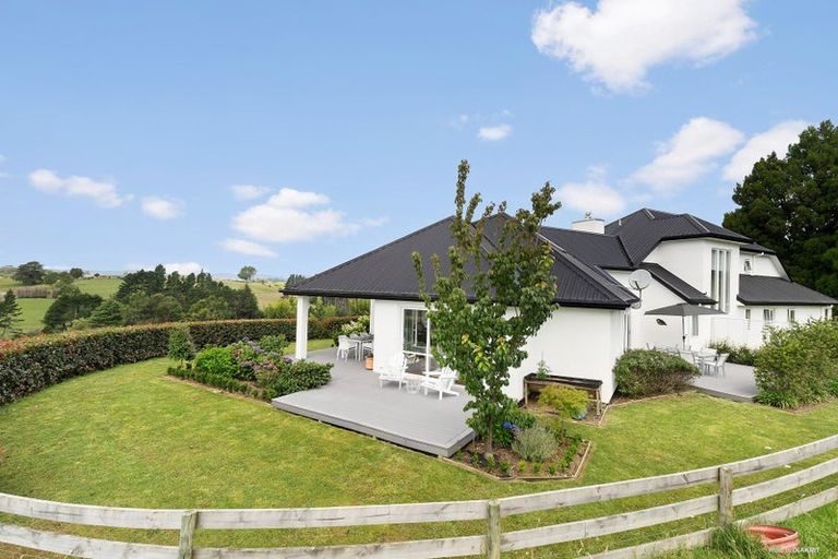 Photo of property in 77e Steel Road, Ararimu, Drury, 2579