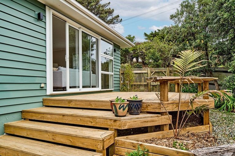 Photo of property in 14 Taupo Crescent, Plimmerton, Porirua, 5026