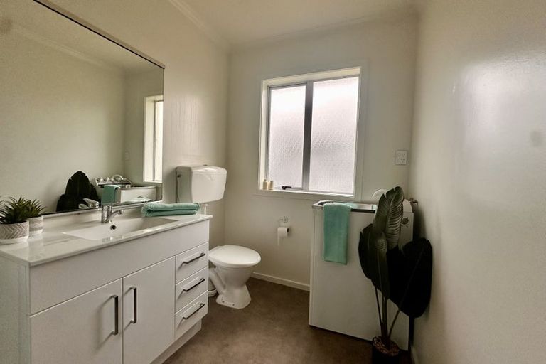 Photo of property in 75 Weka Street, Waikiwi, Invercargill, 9810