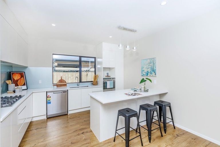 Photo of property in 4 Piccolo Court, Kumeu, 0810