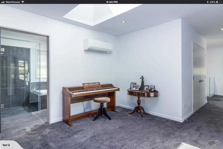 Photo of property in 47 Shalamar Drive, Cashmere, Christchurch, 8022