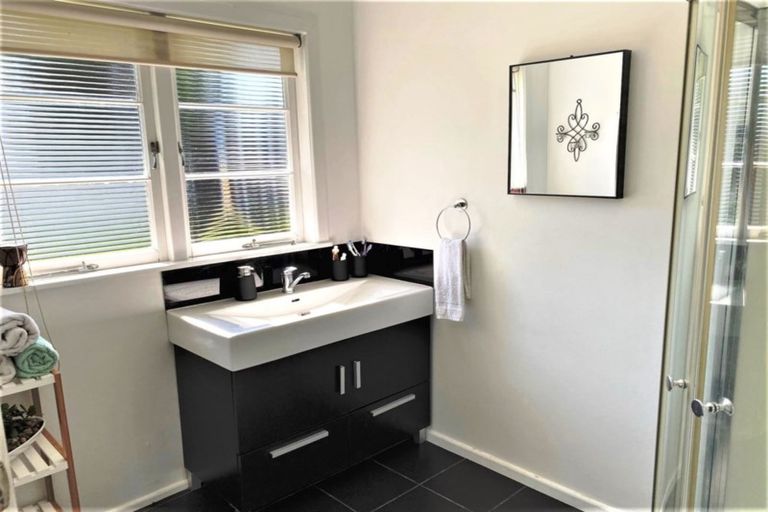 Photo of property in 11a View Road, Papakura, 2110