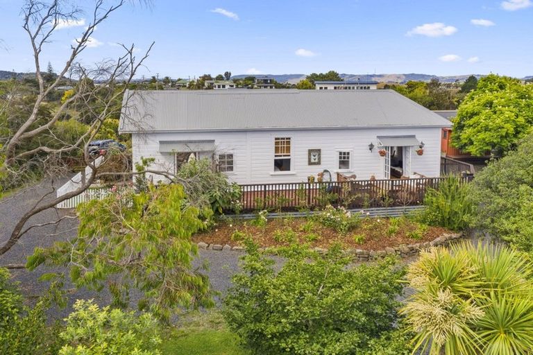 Photo of property in 23 Main Road, Raglan, 3225
