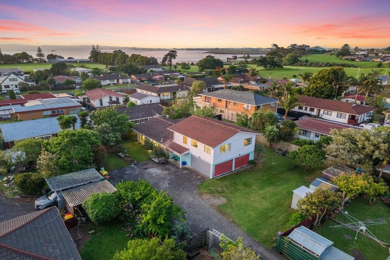 Photo of property in 13 Huber Street, Weymouth, Auckland, 2103