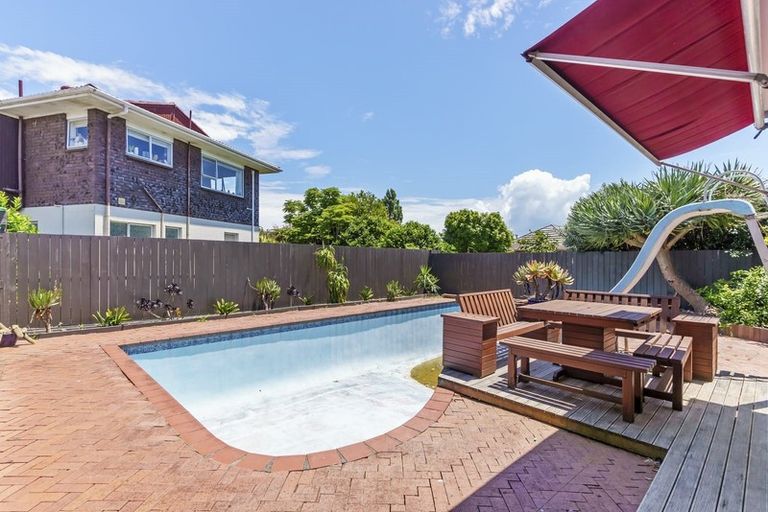 Photo of property in 7 Chip Grove, Sunnyhills, Auckland, 2010