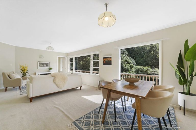 Photo of property in 11 Churchill Drive, Wilton, Wellington, 6035