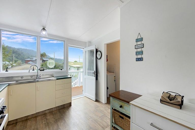 Photo of property in 11 Tatahi Street, Te Puru, Thames, 3575