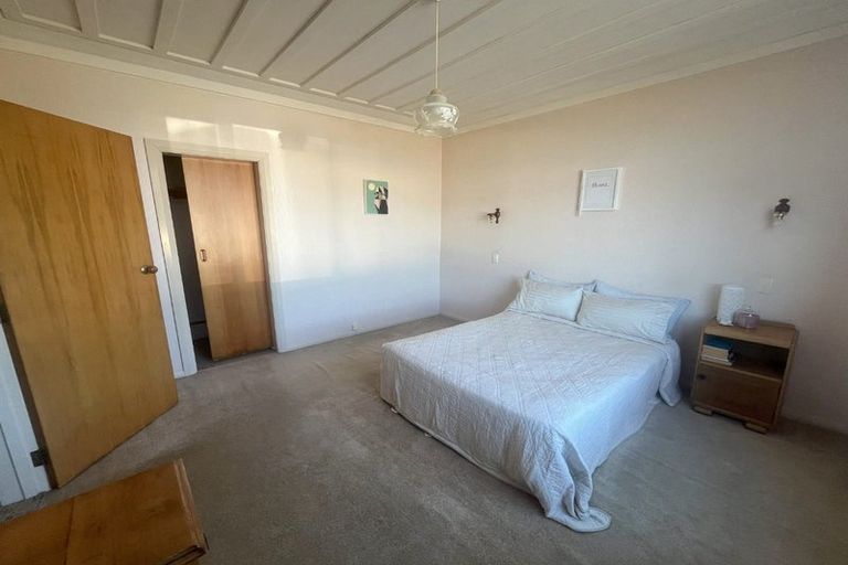 Photo of property in 5 Sanders Avenue, Westown, New Plymouth, 4310